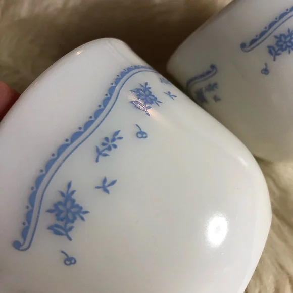 3 Vintage Pyrex Milk Glass morning Blue Mugs - Picture 4 of 8